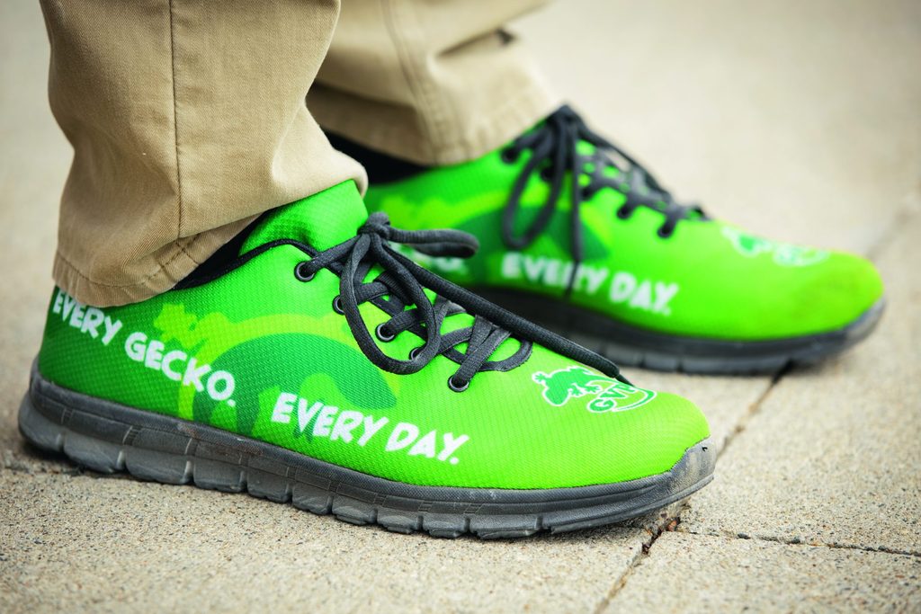 Sam Richardson's neon green gecko shoes
