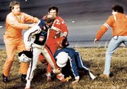 1979-Daytona-500-fight-Cale-Yarborough-Donnie-Allison.jpg