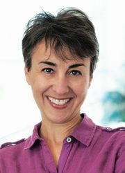 Lia Gore ’87