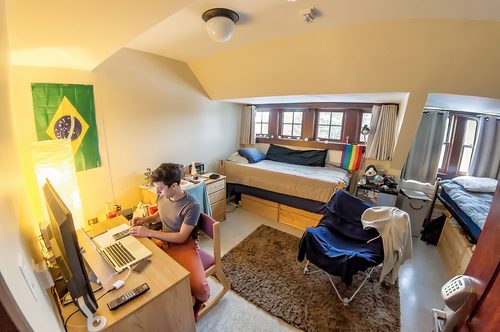 Men's-Dorm-Room-Evans-Mark-Heiman.jpg