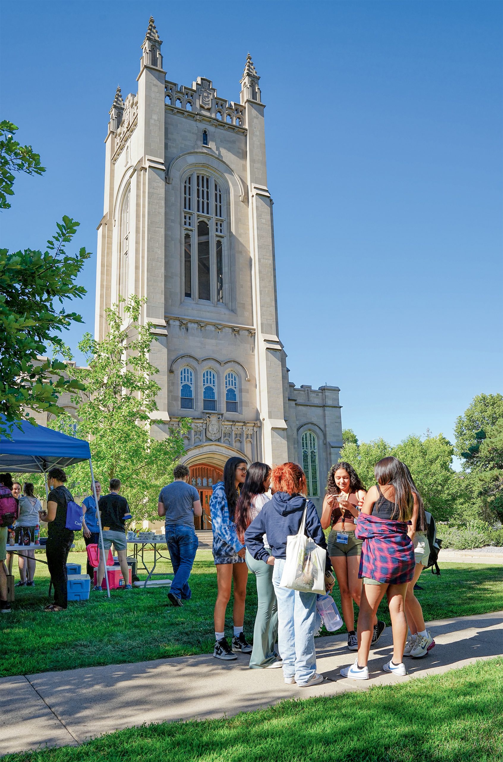 Student groups outside Skinner Chapel