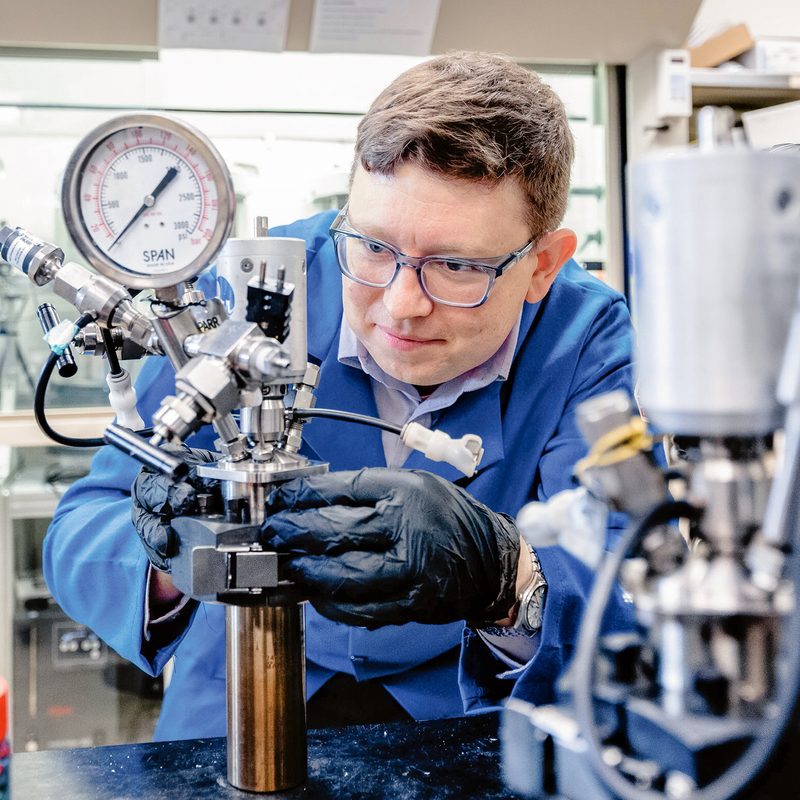 Robert Kennedy ’09 in a plastics recyclying lab