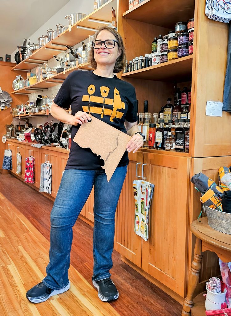 Leah Daniels ’02 poses in store
