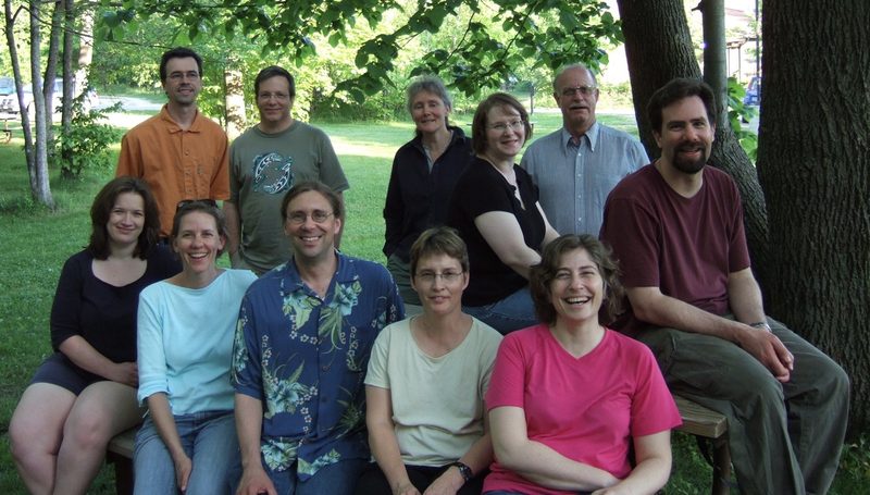 Chemistry Department faculty and staff at the 2006 spring picnic