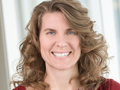 Andrea Kubinksi Headshot