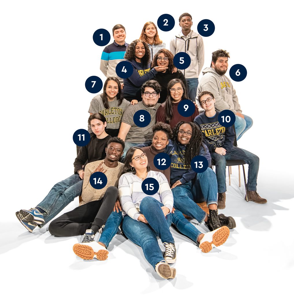 15 students pose for a photo